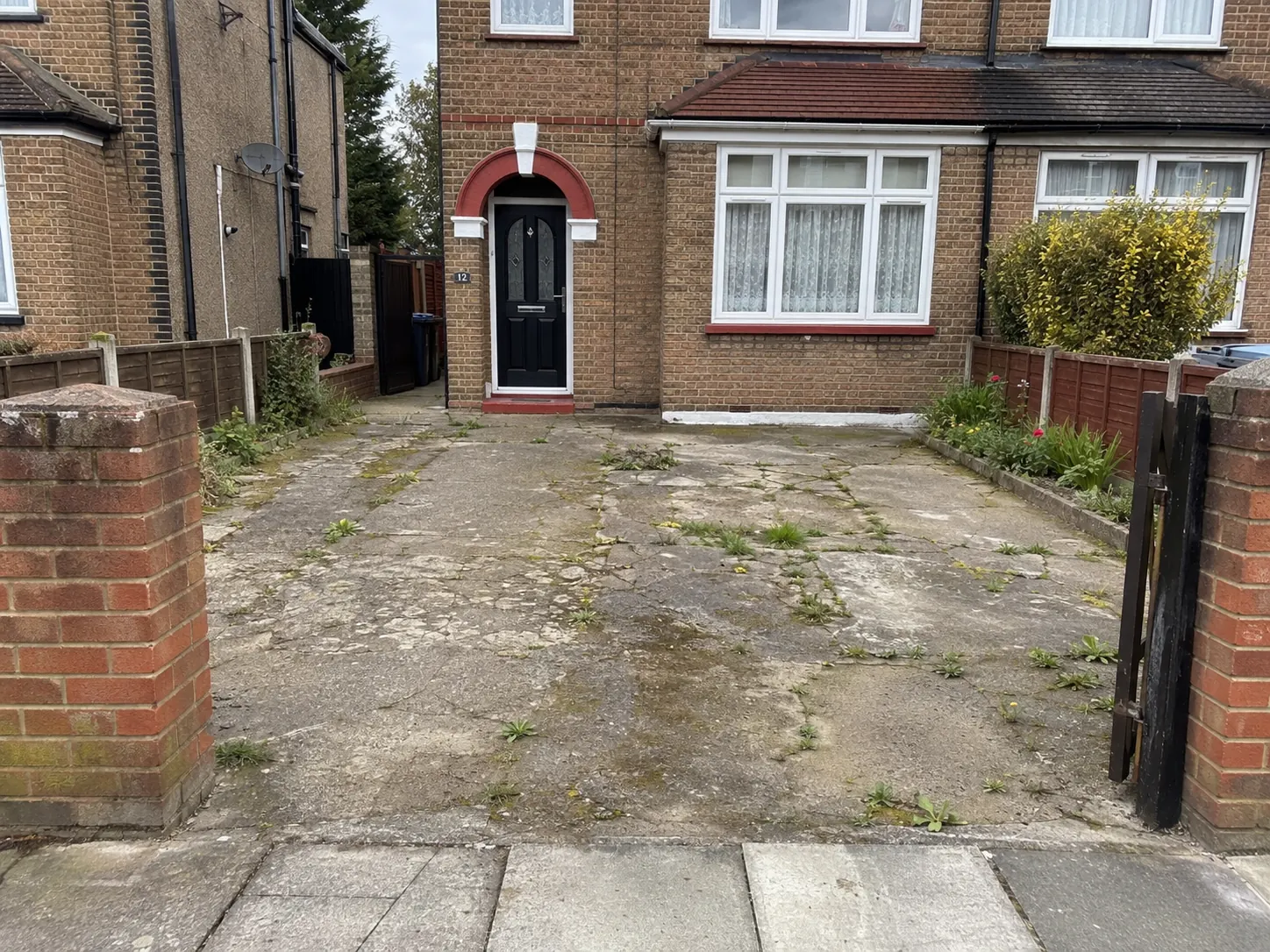 Before — Richmond — front driveway refresh